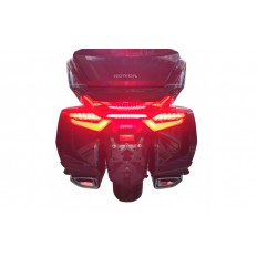 Central Taillight Trim w/Red Lens Running & Brake Light 2018